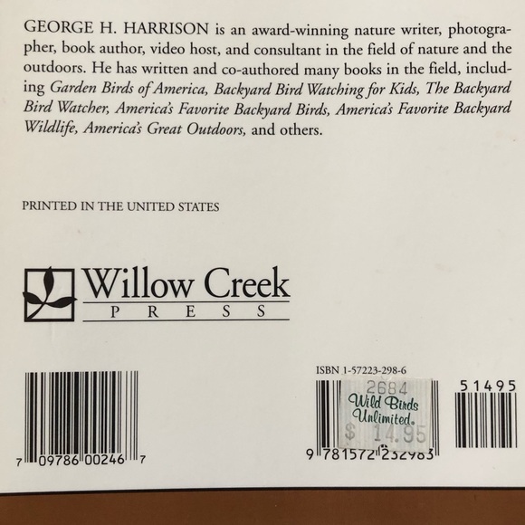 “Squirrel Wars: backyard wildlife battles and how to win them” illustrated book - Picture 11 of 12